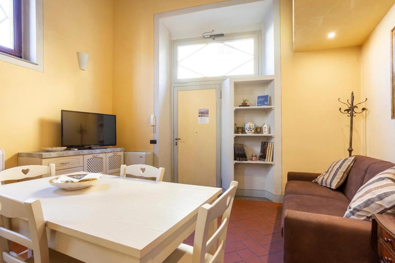 Cozy Classic Italian House Near Santa Croce, On The Lungarno Διαμέρισμα Φλωρεντία Εξωτερικό φωτογραφία
