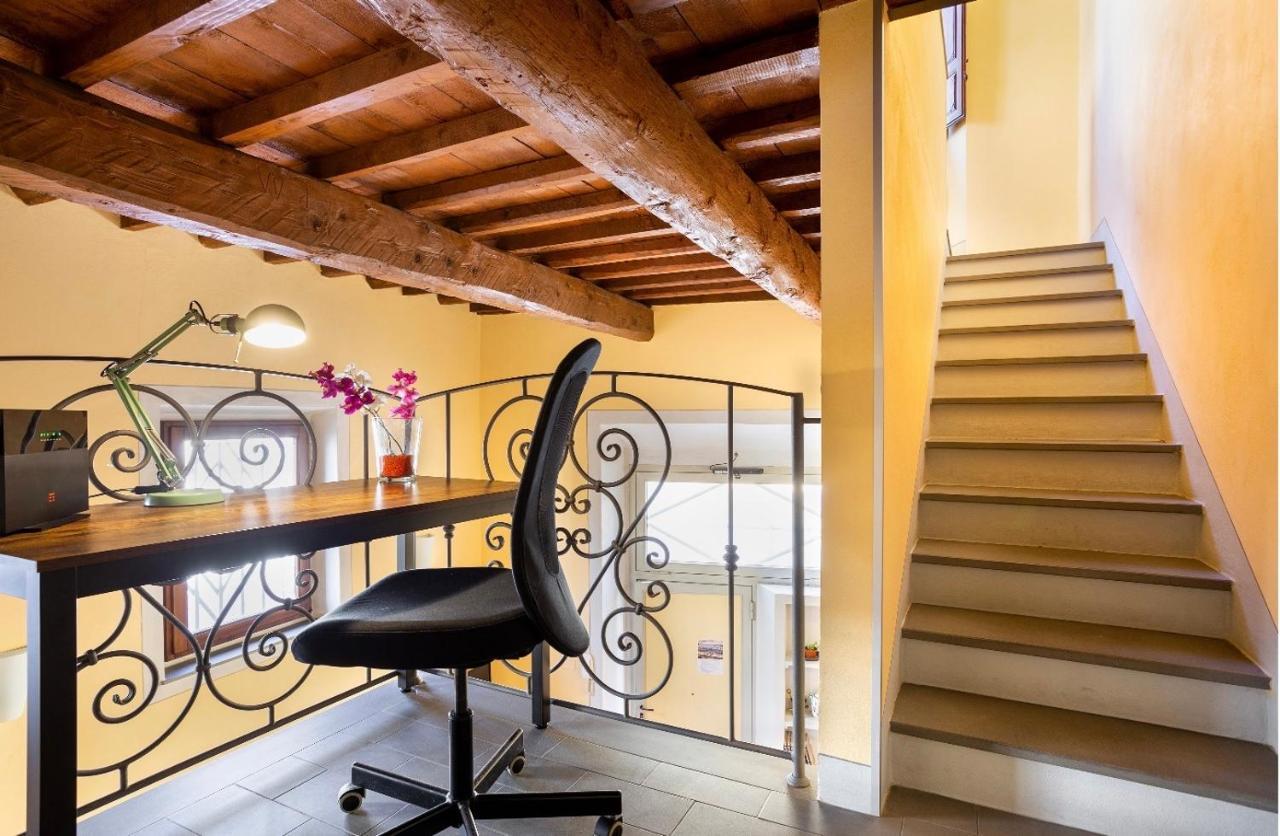 Cozy Classic Italian House Near Santa Croce, On The Lungarno Διαμέρισμα Φλωρεντία Εξωτερικό φωτογραφία